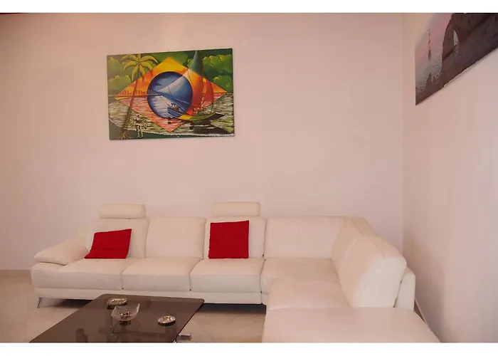 Casa Giafer Apt luminoso spazioso ben localizzato